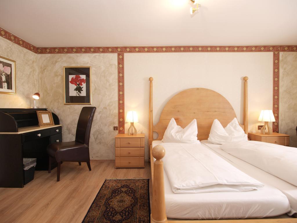 Hotel Nuernberger Hof In Altdorf Altdorf bei Nuernberg Buitenkant foto